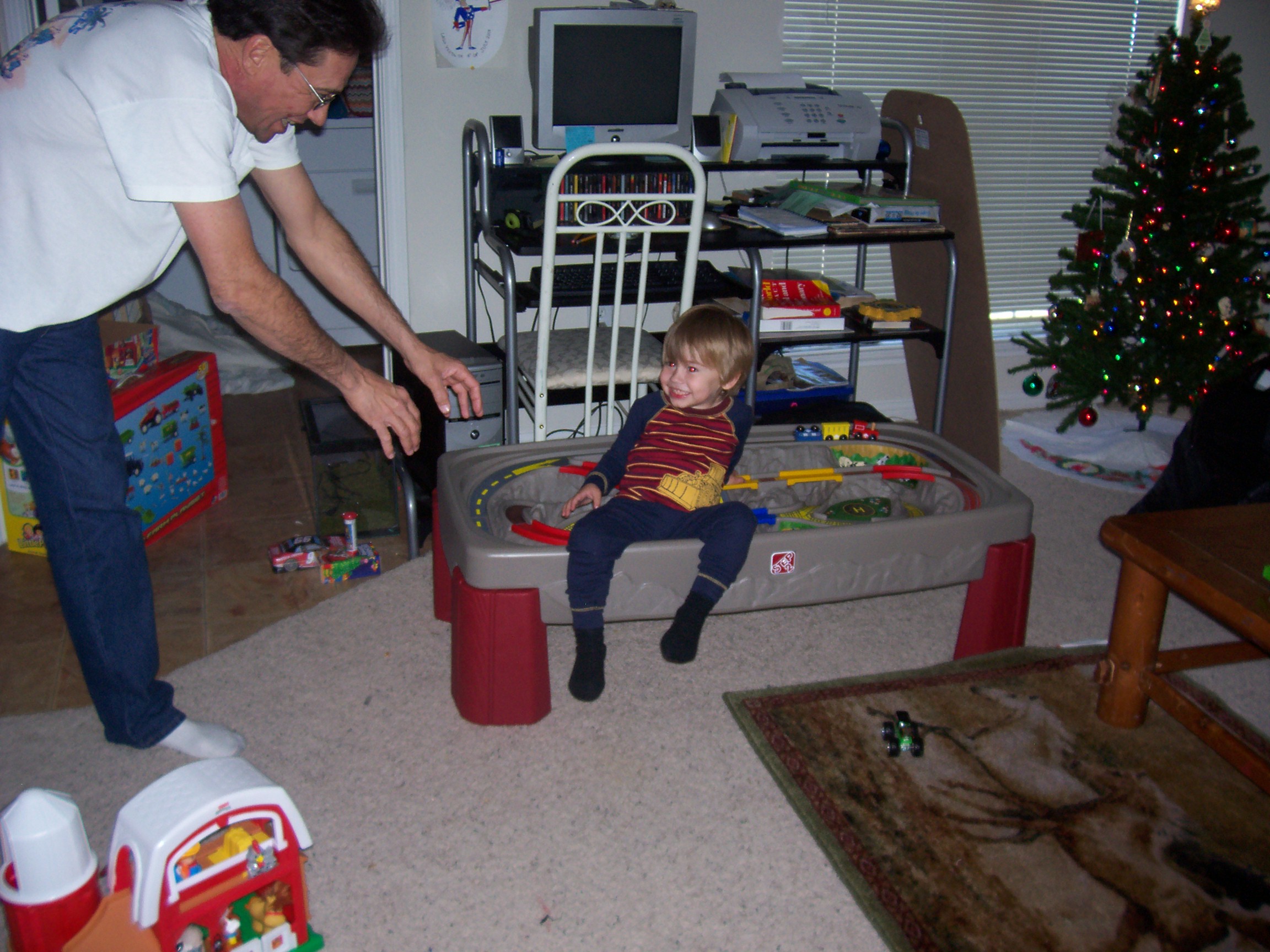 12-25-06 Jim getting Jayden